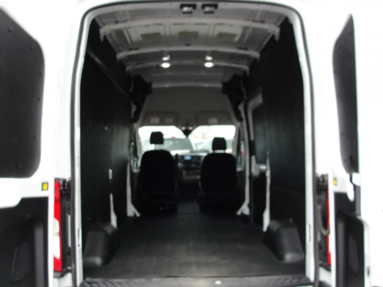 2022 Ford Transit | Photo 15 of 16