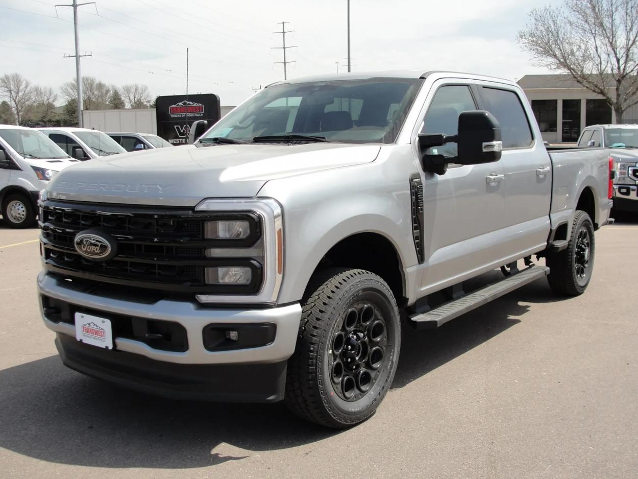 2024 Ford F-350 | Photo 2 of 46