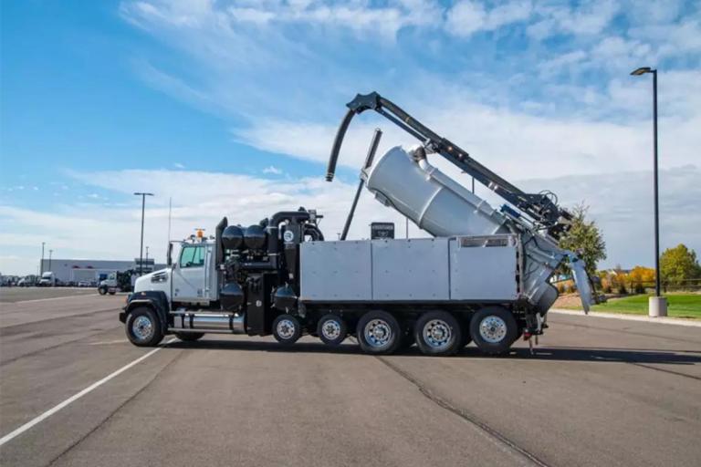 Rival Hydrovac Truck