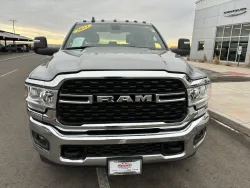 2023 RAM 3500 Big Horn | Thumbnail Photo 2 of 21