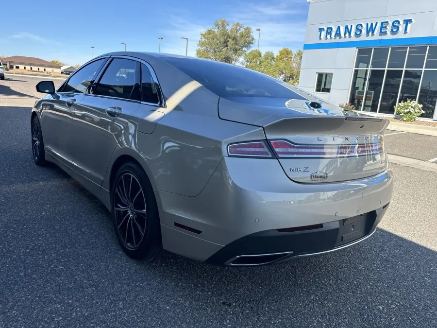 2017 Lincoln MKZ Reserve | Photo 2 of 22