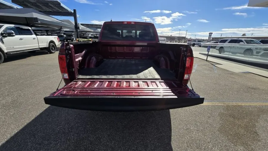 2019 RAM 1500 Classic | Photo 8 of 27