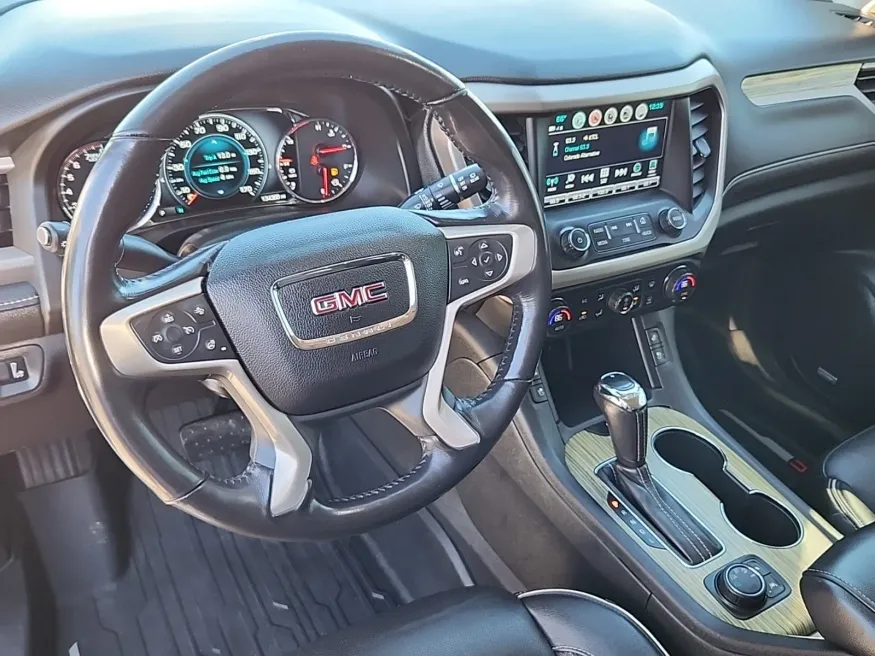 2019 GMC Acadia Denali | Photo 6 of 29