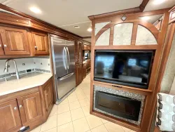 2014 Itasca Meridian 36M | Thumbnail Photo 11 of 30