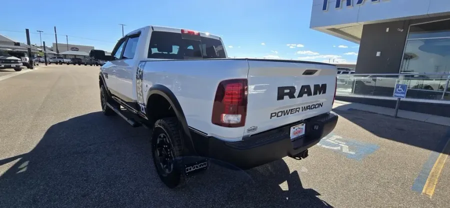 2018 RAM 2500 | Photo 6 of 33