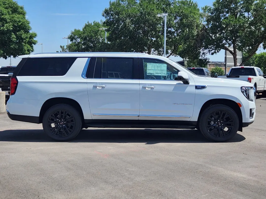 2024 GMC Yukon XL SLT 