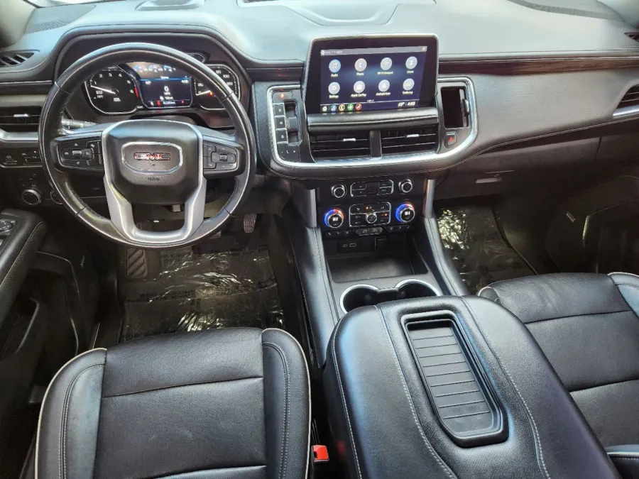 2021 GMC Yukon SLT | Photo 10 of 29