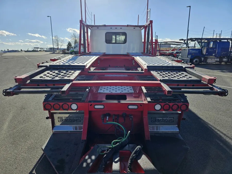 2022 Western Star 4900FA | Photo 6 of 27