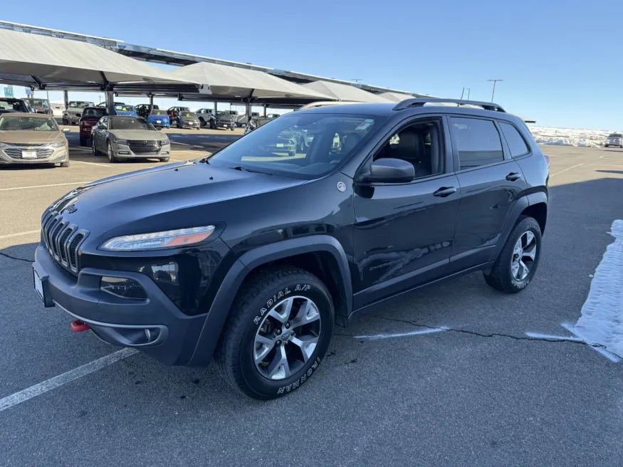 2015 Jeep Cherokee Trailhawk | Photo 3 of 14