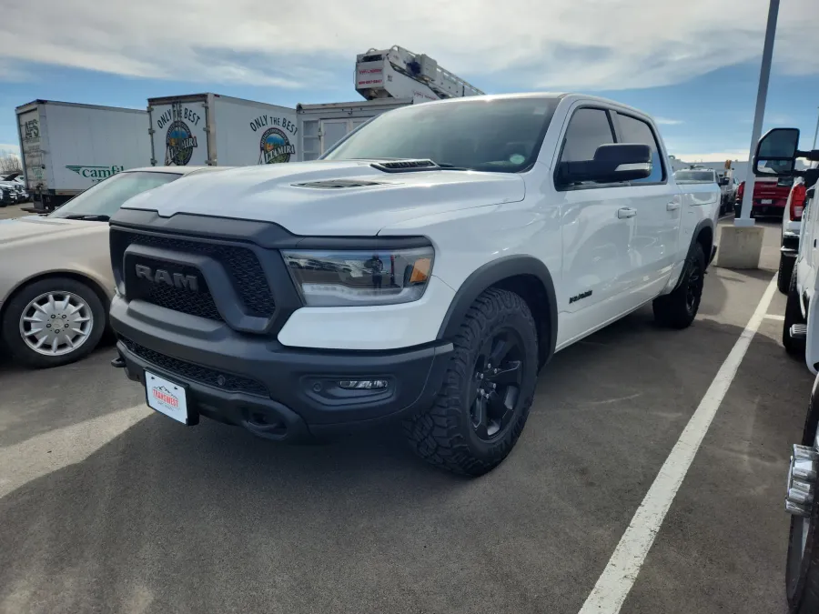 2021 RAM 1500 Rebel | Photo 2 of 3