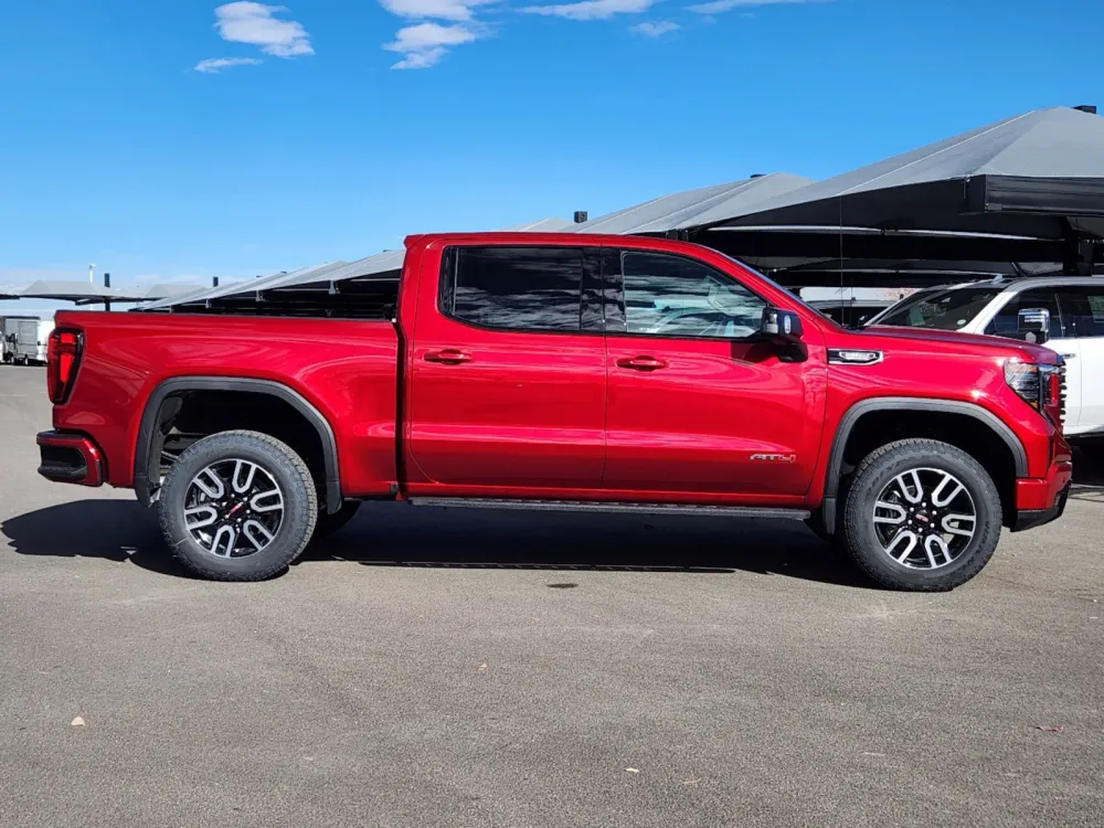 2025 GMC Sierra 1500 AT4