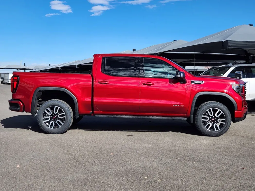 2025 GMC Sierra 1500 AT4 