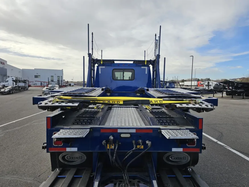 2020 Western Star 4900FA | Photo 8 of 28