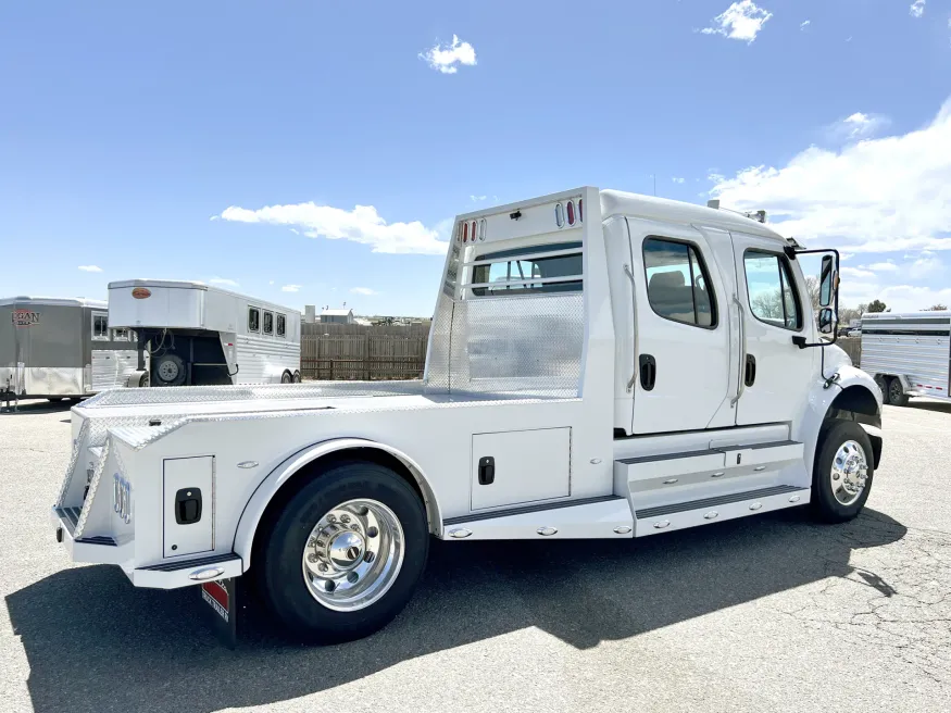 2024 Freightliner M2 106 Summit Hauler | Photo 18 of 26