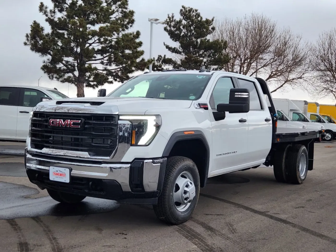 2025 GMC Sierra 3500HD CC Pro | Photo 3 of 28