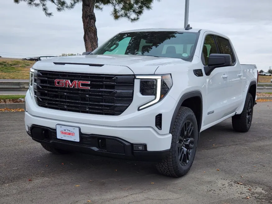 2025 GMC Sierra 1500 Elevation | Photo 3 of 29