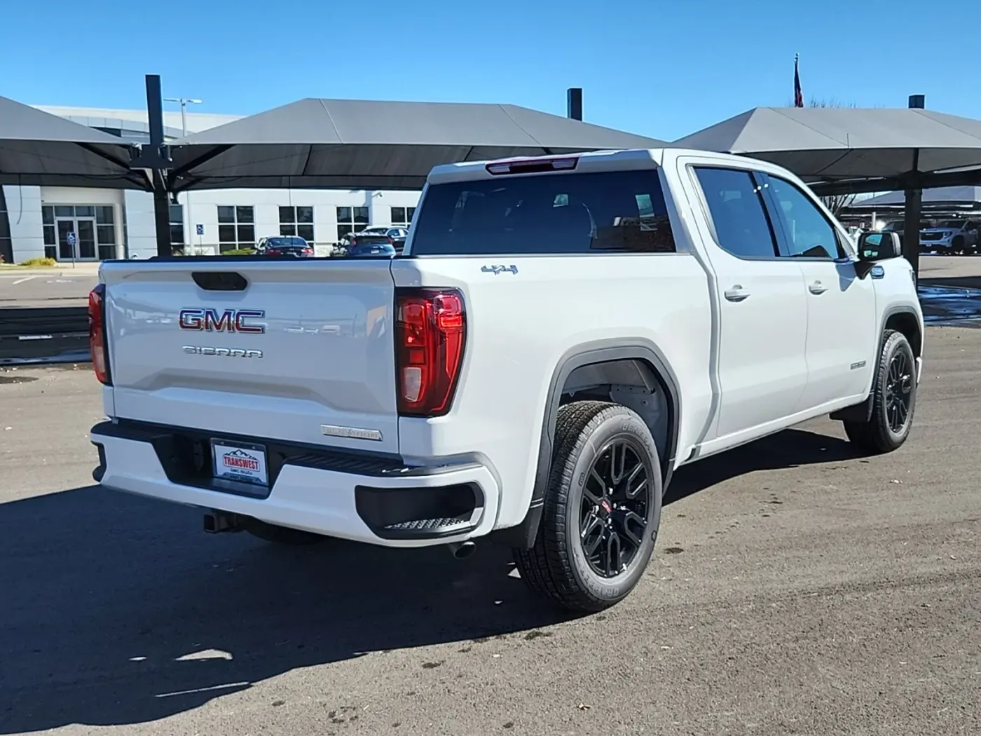 2025 GMC Sierra 1500 Elevation | Photo 2 of 25