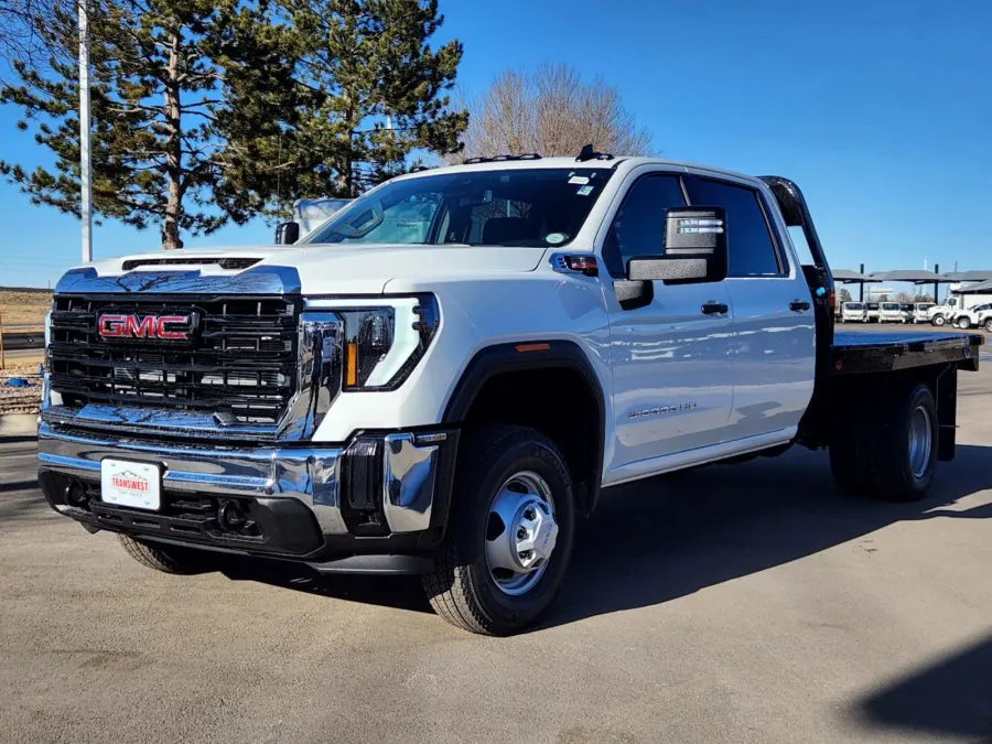 2025 GMC Sierra 3500HD CC Pro | Photo 3 of 28