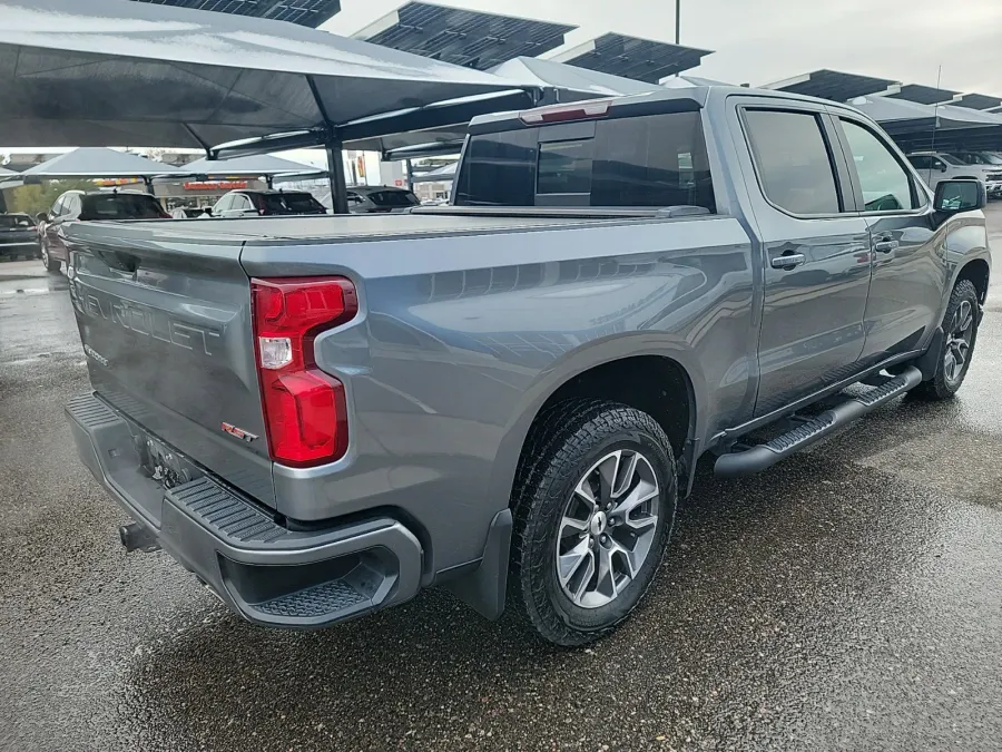 2021 Chevrolet Silverado 1500 RST | Photo 5 of 17