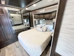 2023 Newmar Ventana 3412 | Thumbnail Photo 18 of 36