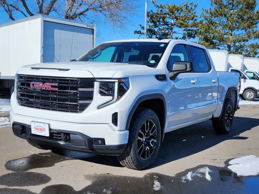 2025 GMC Sierra 1500 Elevation | Photo 3 of 30