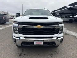 2025 Chevrolet Silverado 3500HD LT | Thumbnail Photo 7 of 19