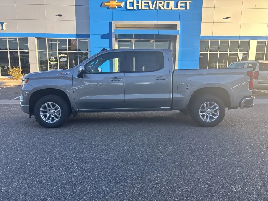 2025 Chevrolet Silverado 1500 LT | Photo 1 of 19