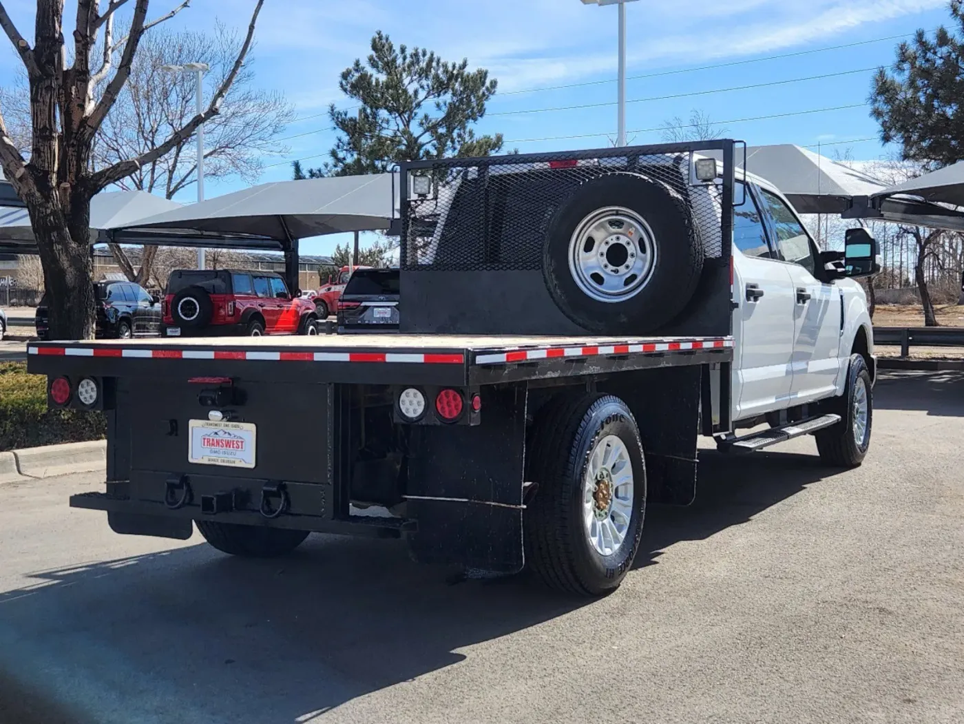 2019 Ford Super Duty F-350 SRW | Photo 2 of 30