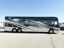 2017 Newmar King Aire 4519 | Thumbnail Photo 3 of 33