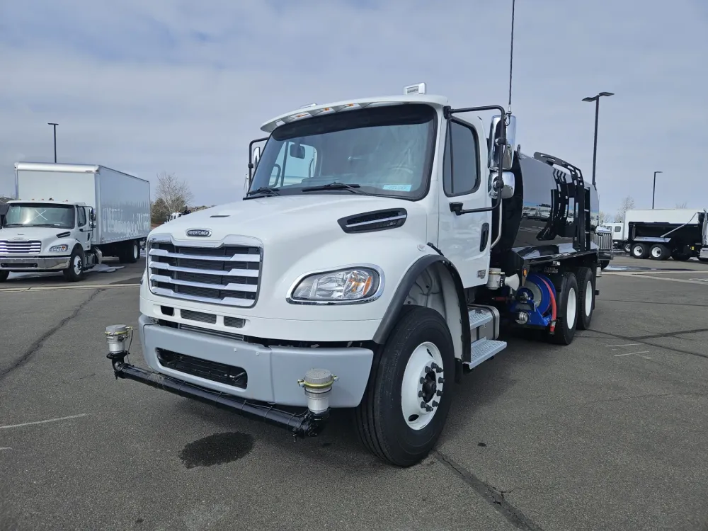 2025 Freightliner M2 106