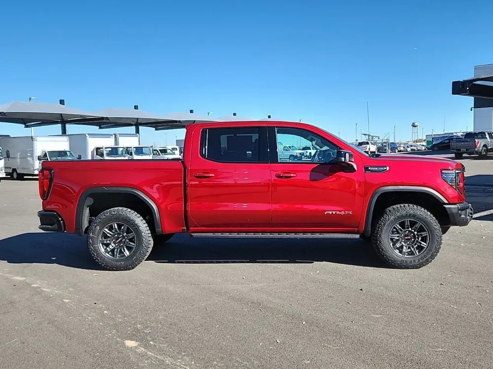 2025 GMC Sierra 1500 AT4X