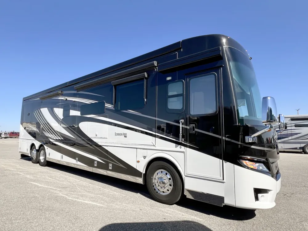 2020 Newmar London Aire 4543