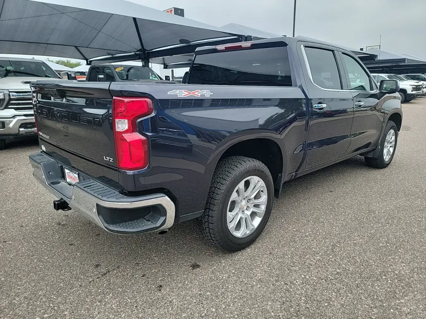 2023 Chevrolet Silverado 1500 LTZ | Photo 5 of 17