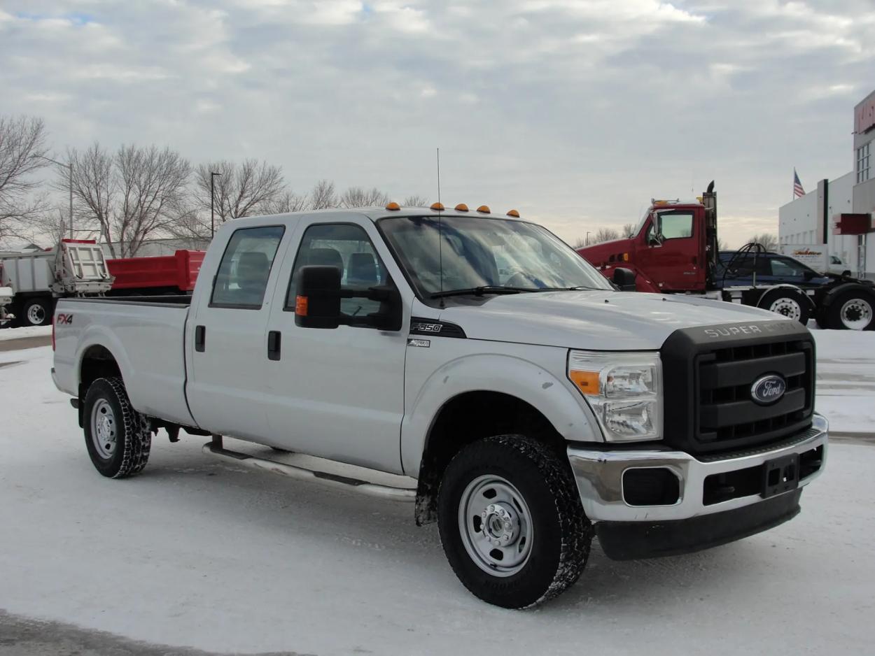 2016 Ford F-350 | Photo 14 of 24
