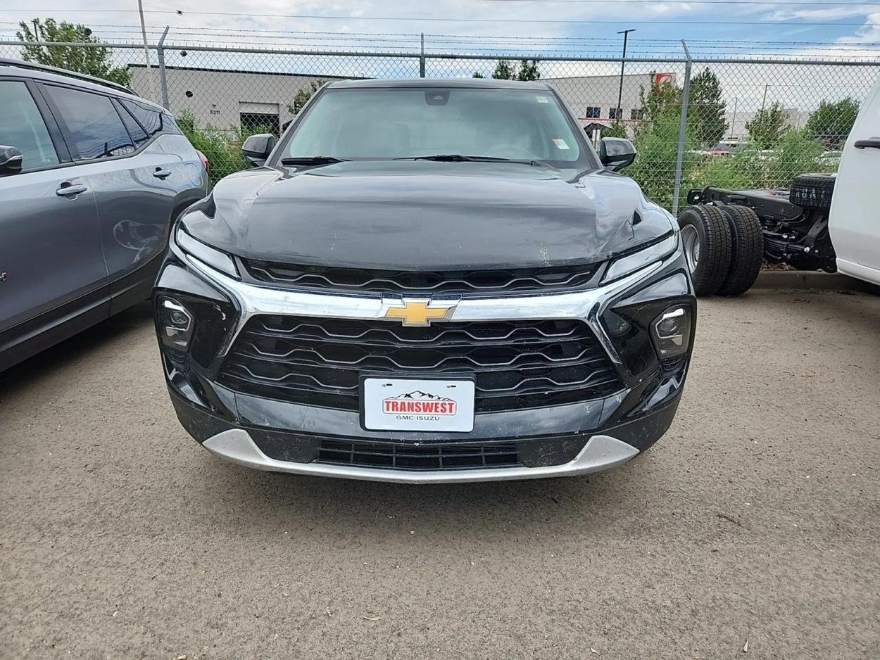 2023 Chevrolet Blazer LT | Photo 1 of 3