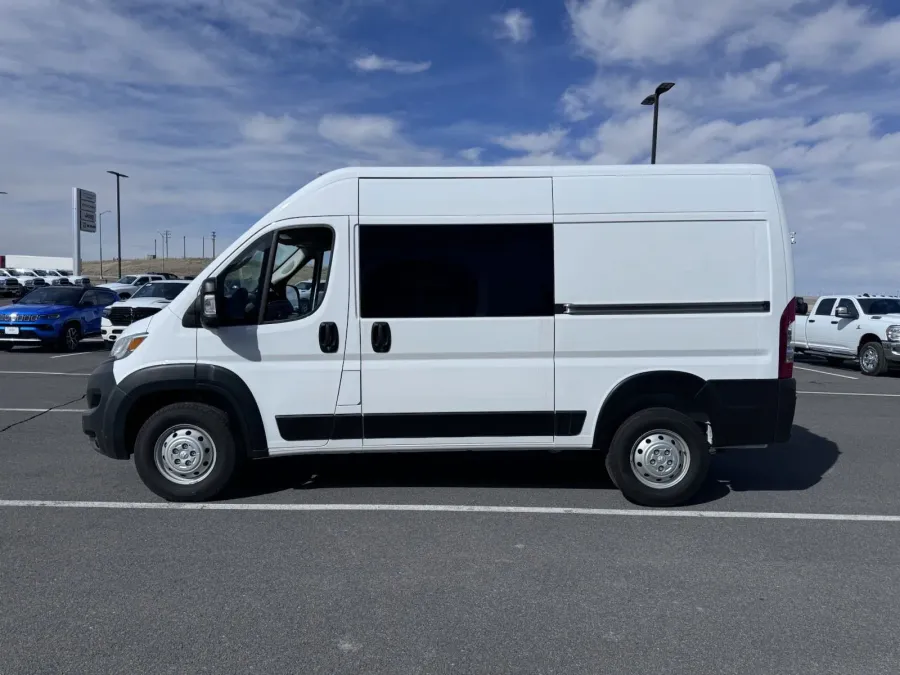 2023 RAM ProMaster Cargo Van | Photo 3 of 16