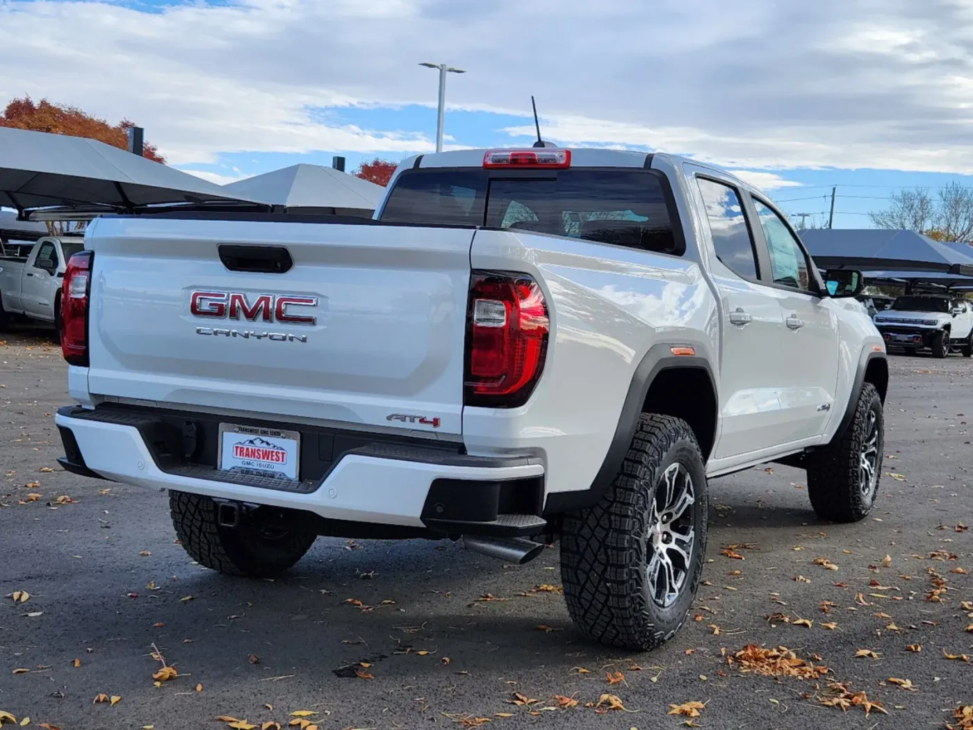 2024 GMC Canyon 4WD AT4 | Photo 2 of 28