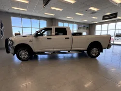 2024 RAM 2500 Tradesman | Thumbnail Photo 3 of 16