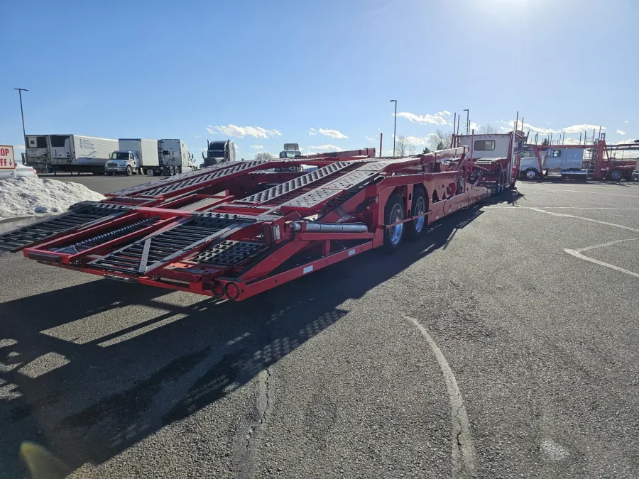 2022 Western Star 4900FA | Photo 10 of 27