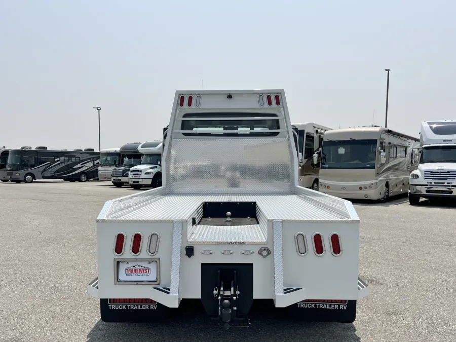 2024 Freightliner M2 106 Plus Summit Hauler | Photo 14 of 25