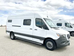 2023 Winnebago Adventure Wagon 70 SE | Thumbnail Photo 1 of 15