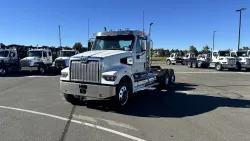 2025 Western Star 49X | Thumbnail Photo 1 of 15