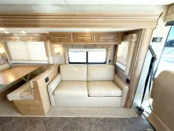 2014 Newmar Bay Star 3308 | Thumbnail Photo 7 of 28