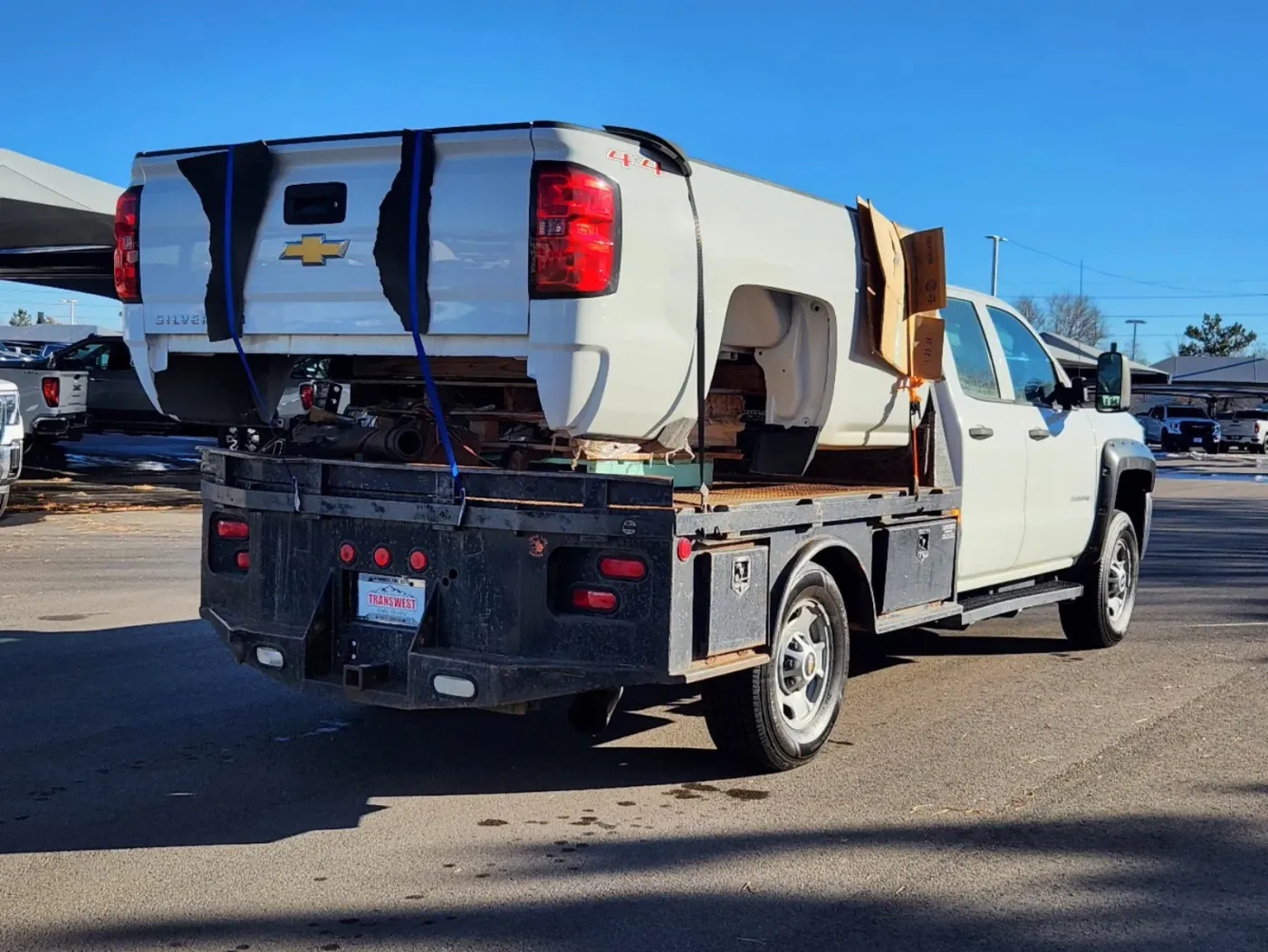 2015 Chevrolet Silverado 2500HD Work Truck | Photo 2 of 28