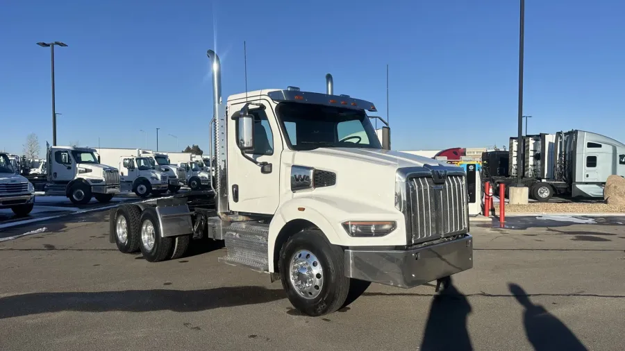 2022 Western Star 49X | Photo 3 of 16