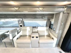 2024 Newmar Supreme Aire 4530 | Thumbnail Photo 8 of 33