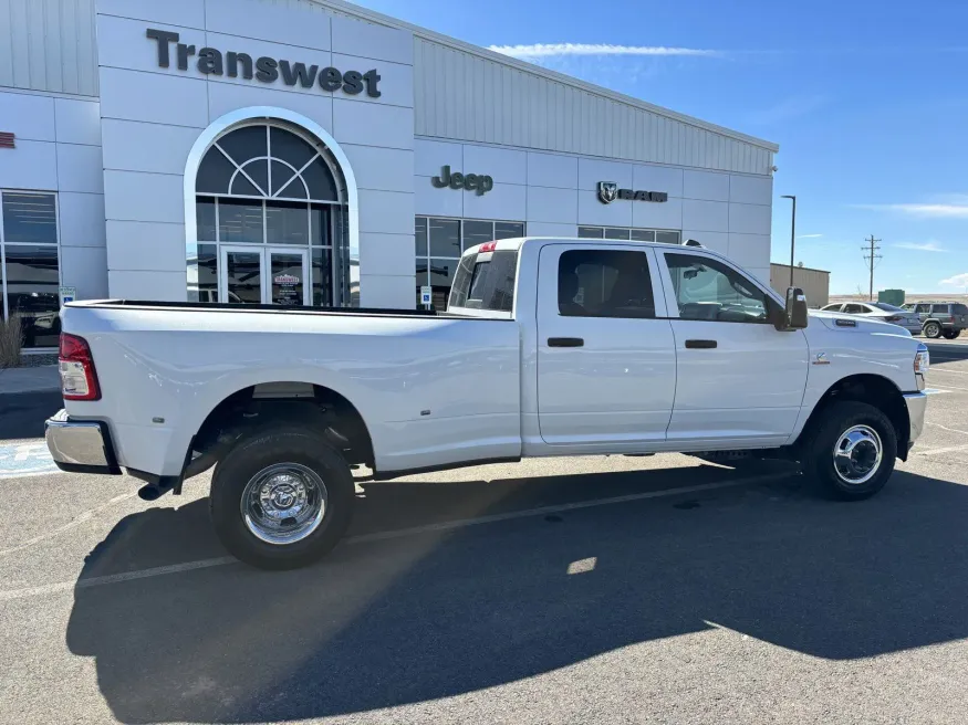 2024 RAM 3500 Tradesman | Photo 6 of 18