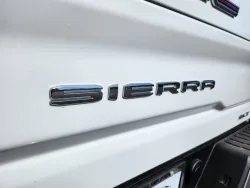 2025 GMC Sierra 3500HD SLT | Thumbnail Photo 13 of 31