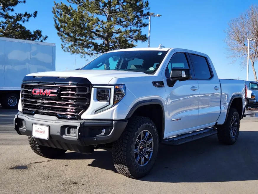 2025 GMC Sierra 1500 AT4X | Photo 3 of 33