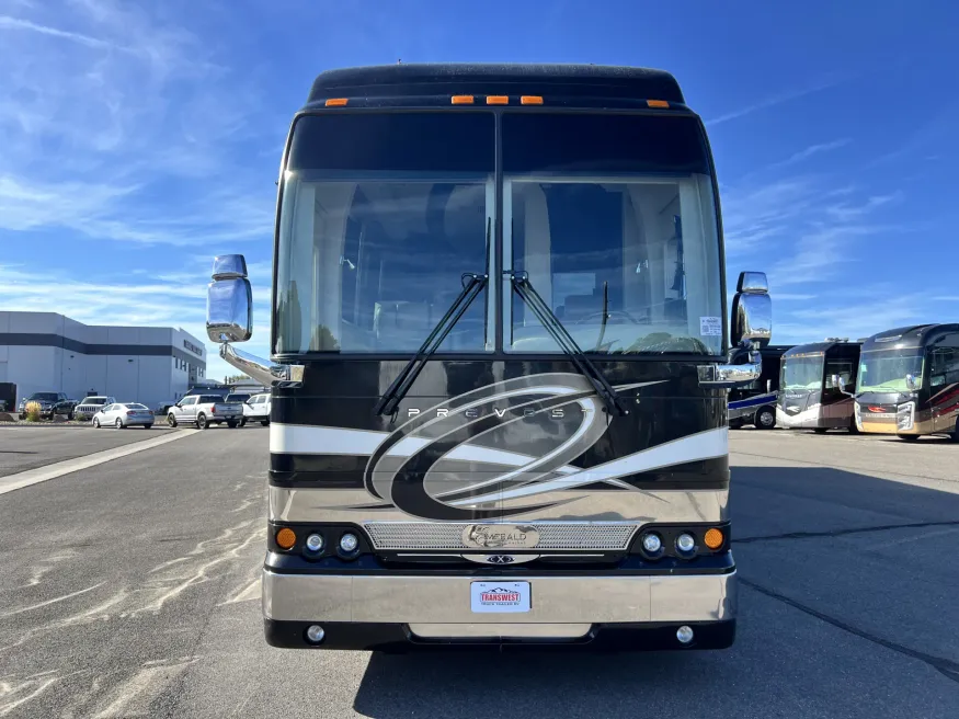 2017 Emerald Prevost X3 | Photo 25 of 37